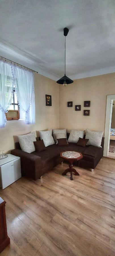 Penzion Tomino Banská Štiavnica Buitenkant foto